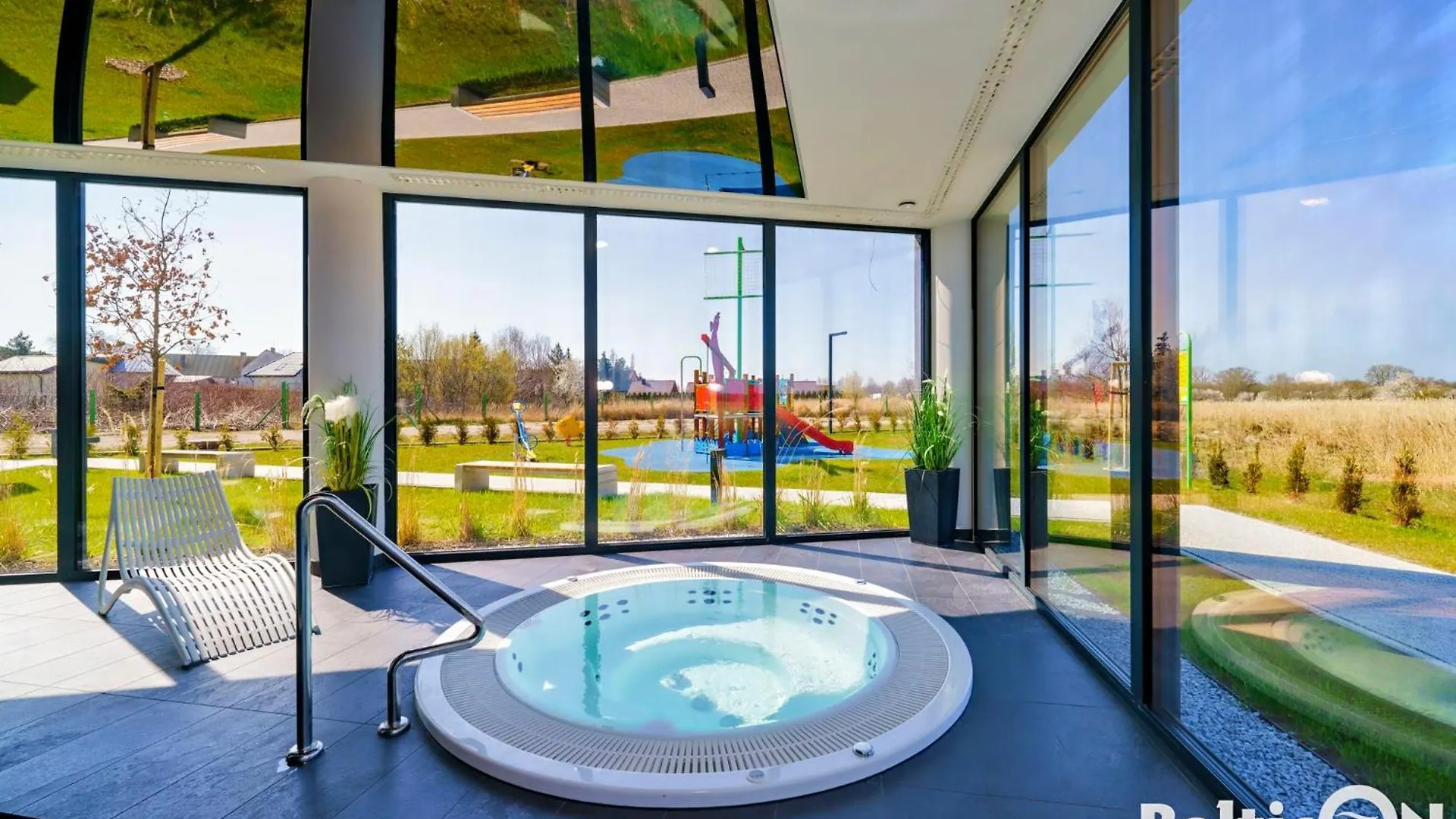 Apartamenty Balticon Westin House -Luksusowy 70M2 , Basen Pool, Sauna, Parking Inklusive 0*, Kolberg Polen